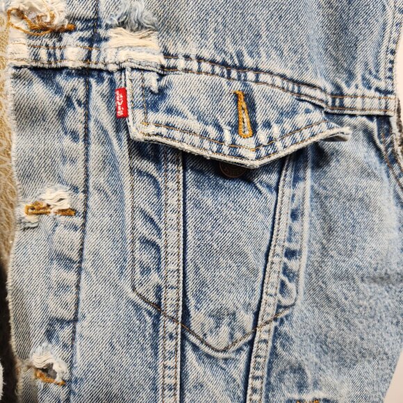 Levi's Mens Size Large Blue Denim Distressed Shredded Trucker Vest Jacket Grunge - Picture 5 of 14